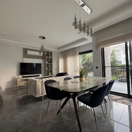 Διαμέρισμα Luxuriose Im Kern Von Gulluk Nahe Bodrum *